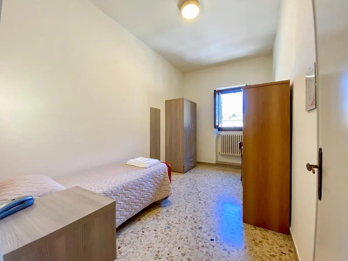 Bed and Breakfast Casa Per Ferie Regina Santo Rosario Florenz 0*,  Italien